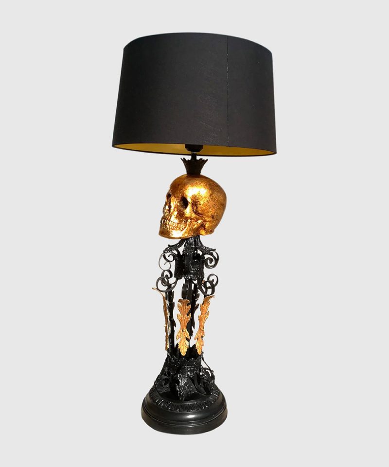lampara de diseño forja negra y dorada calavera Les Morts