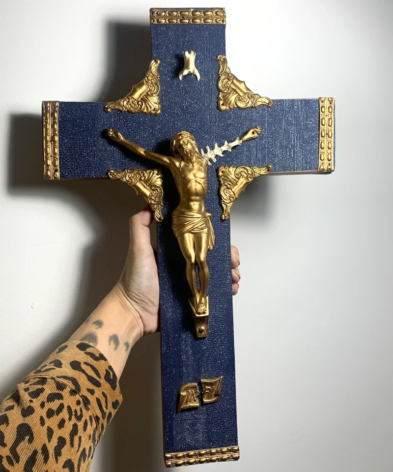 crucifix arte degenerado decorativo 2.o les morts